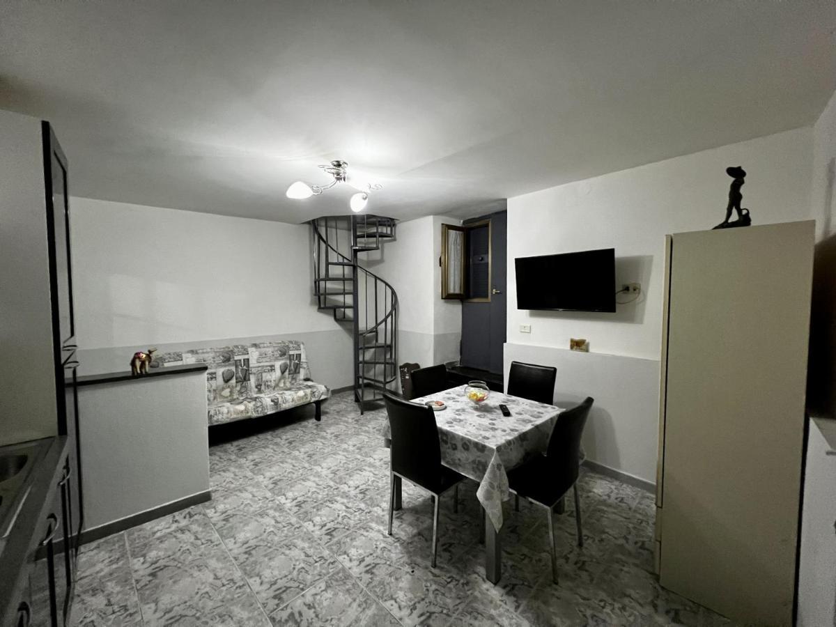 Вілла Centro Storico Family Flat Неаполь Екстер'єр фото
